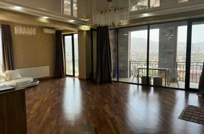 nearly repaired 4-room apartment for sale